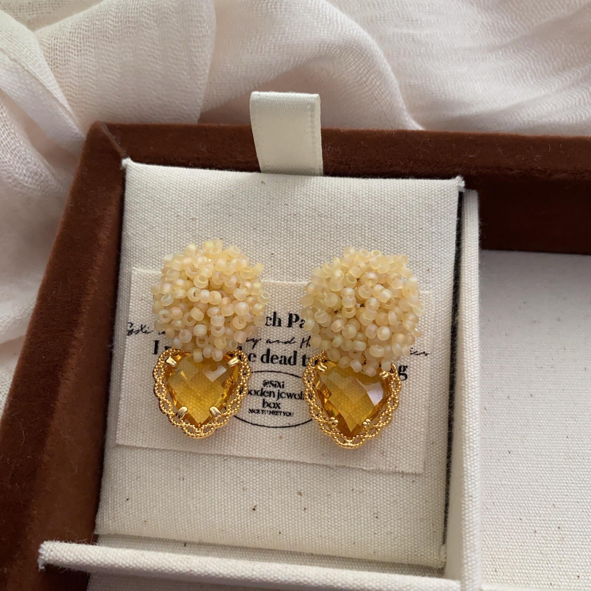 20 Handmade Beaded Flower Stud Earrings Small Fresh Flower Gentle Wind Yellow Love Earrings Dopamine Women
