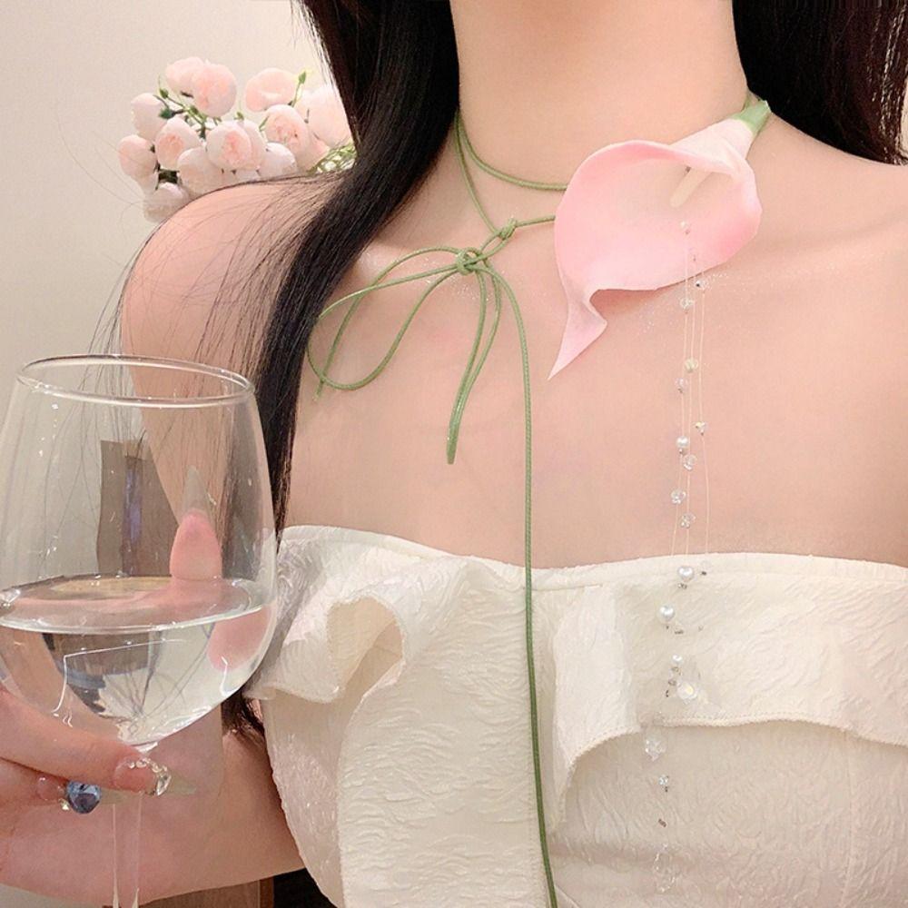 Exaggerated Flower Necklace Wax Rope Floral Clavicle Chain Personalized Flower Choker  Photograph