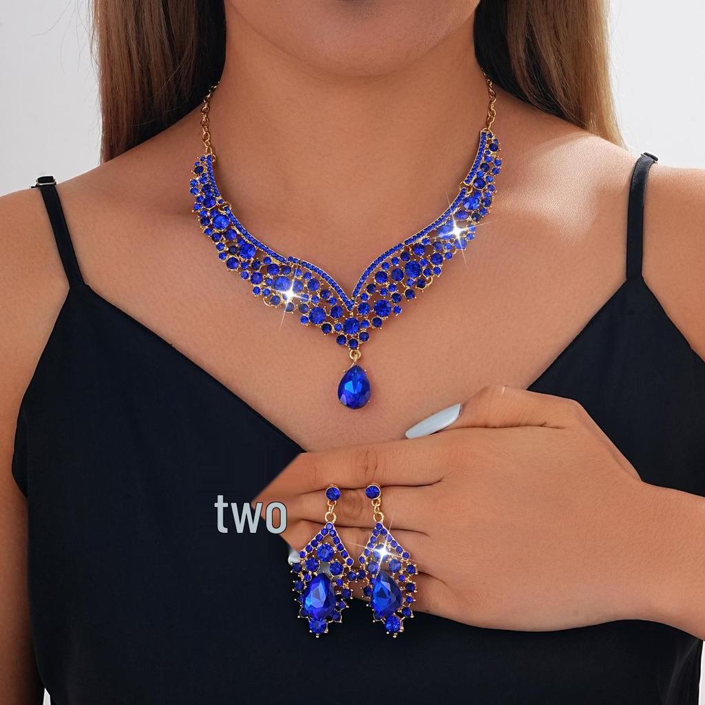 Vintage Luxury Crystal Necklace & Earrings Set for Banquet 2025