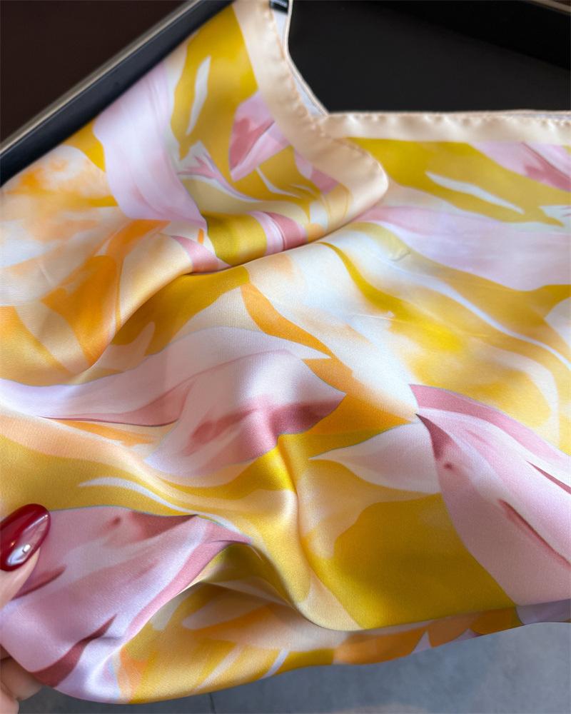 Women S Elegant Printed Silk Like Square Scarf Sun Protection Shawl