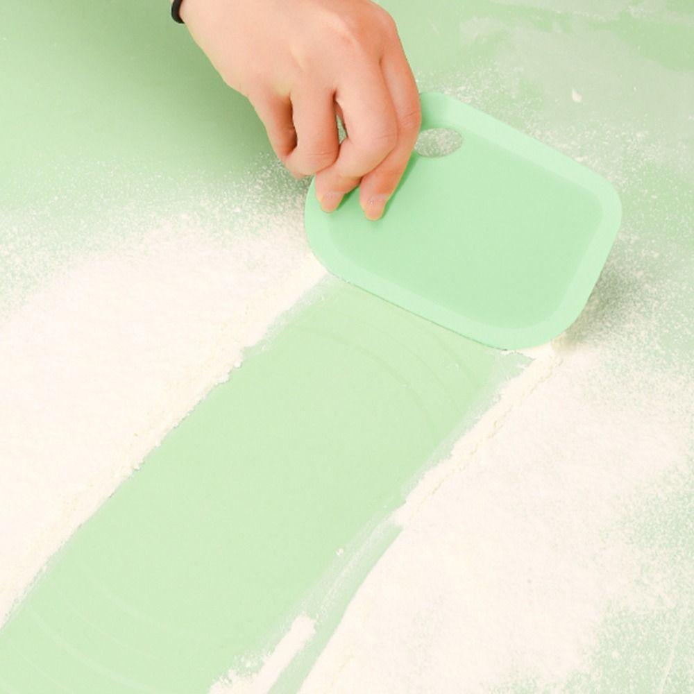 Colorful Green Red Black Dough Scraper Multi-purpose Large Bench Scraper Home Kitchen Food Scrapers Pizza Making Gadgets