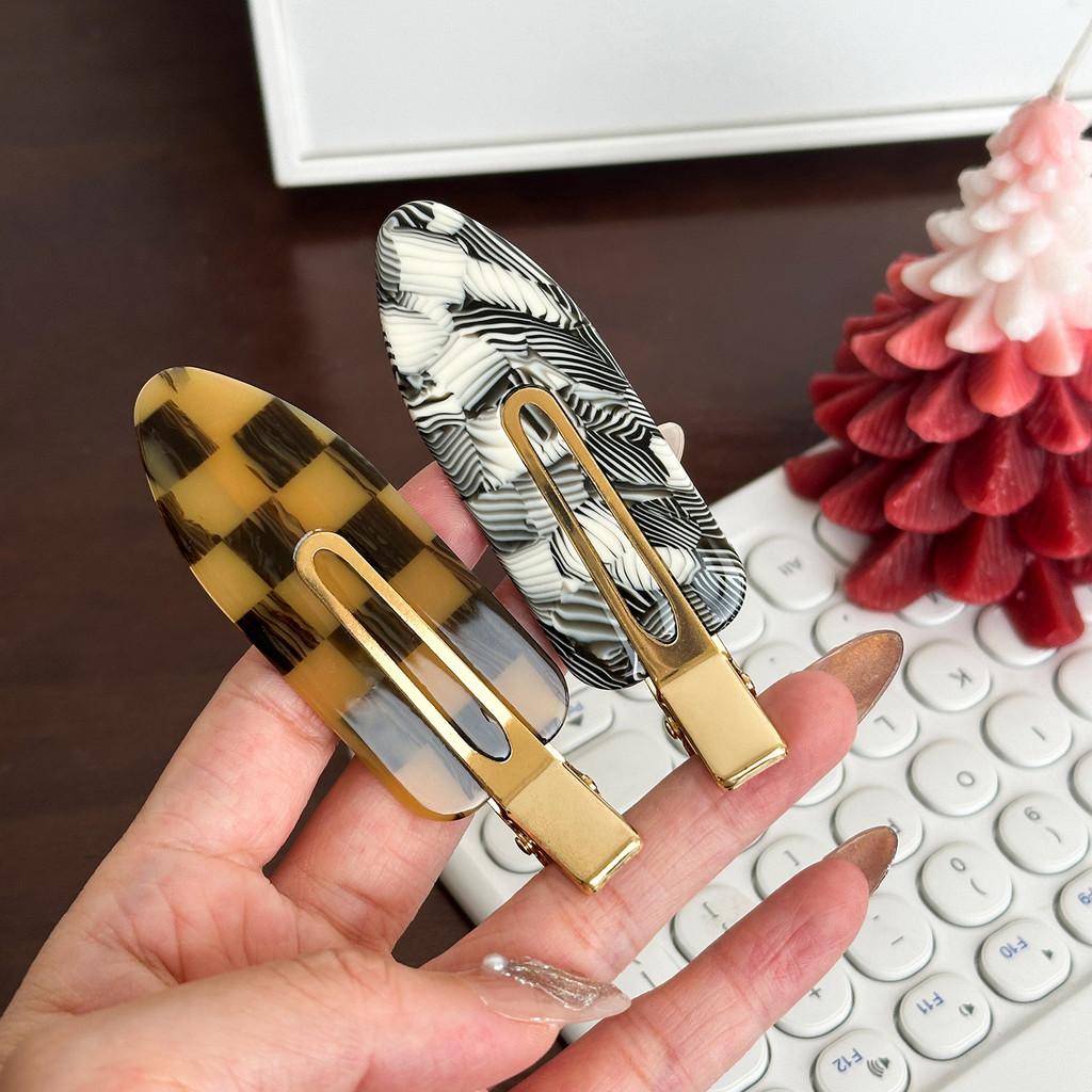 Trendy Oversized Acetate No Trace Hair Claw Versatile Plaid Hair Clip For Women
