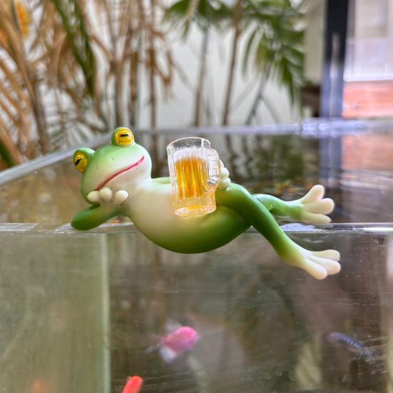 Frog Garden Statue Planter Hugger Drinking Frog Flower Pot Edge