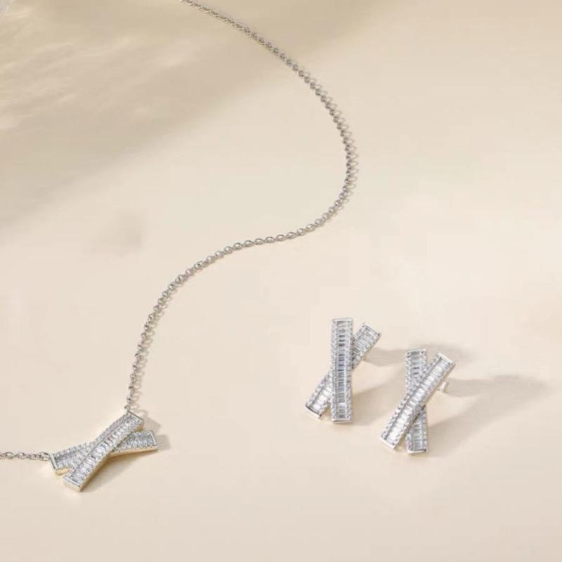 Elegant Zirconia-Studded X-Shaped Jewelry Set: Personalized Ring, Necklace, and Earrings for Women