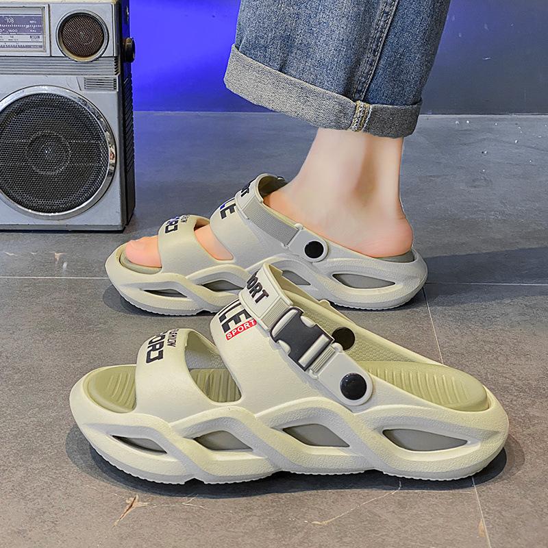 

Slippers men s summer 2025 new outer wear thick bottom non-slip stepping on shit feeling men s outdoor leisure pinch feet cool slippers tide 38