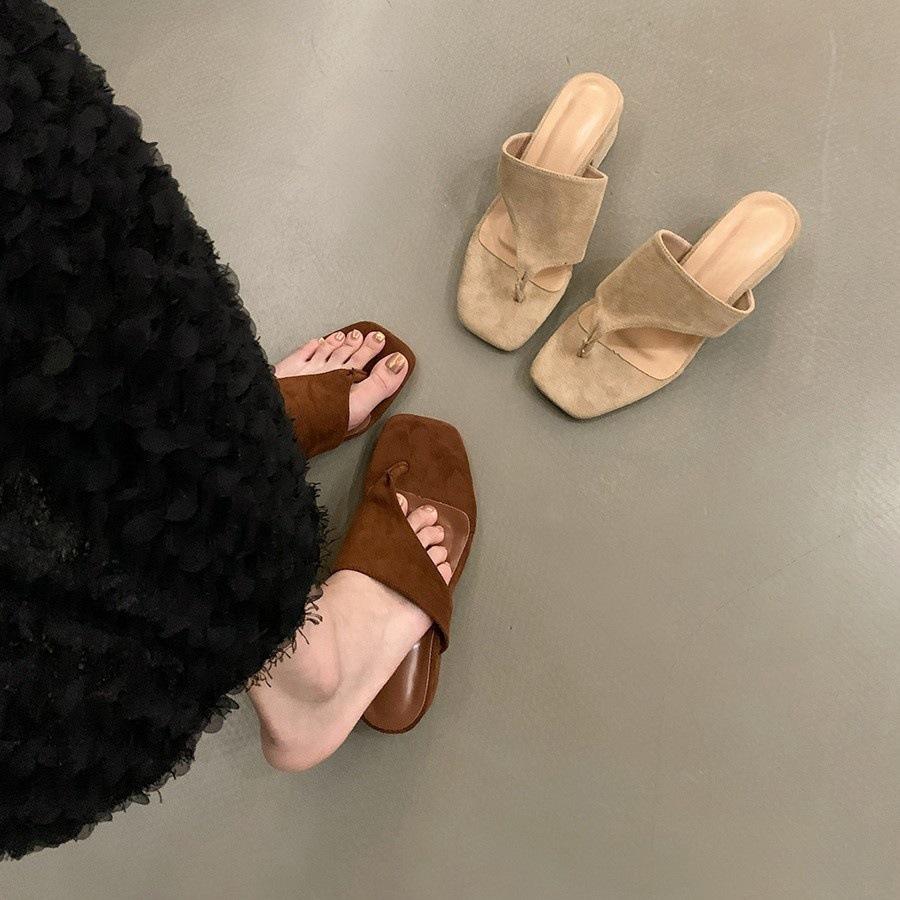 Women's flip-flops women's summer wear new temperament suede fairy style retro design thick heel toe sandals