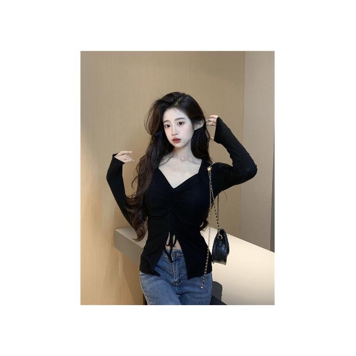 

MR [Shipped] Black v-neck long-sleeved t-shirt bottoming shirt for women s spring and autumn design, pleated lace-up, split-ended inner cover M чёрный