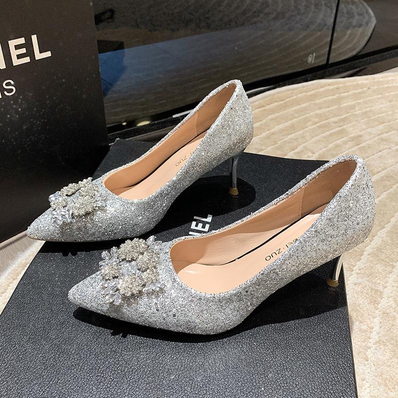 Strass Pailletten flache hohe Absätze Damen 2025 Sommer neue Ein-Pedal Damen Schuhe, dünne Absätze machen nicht müde, und einzelne Schuhe werden draußen getragen