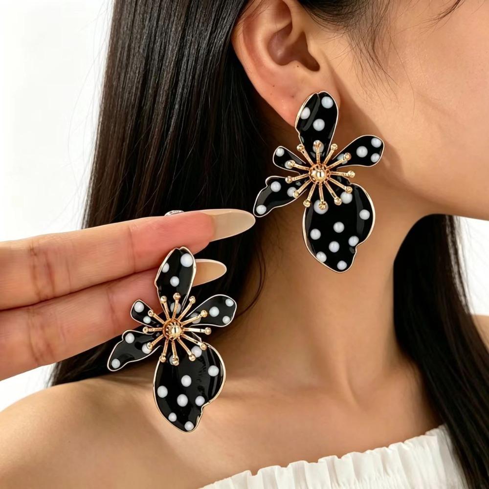Irregular Shap Large Flower Earrings Wedding French Earrings Fashion Outfit