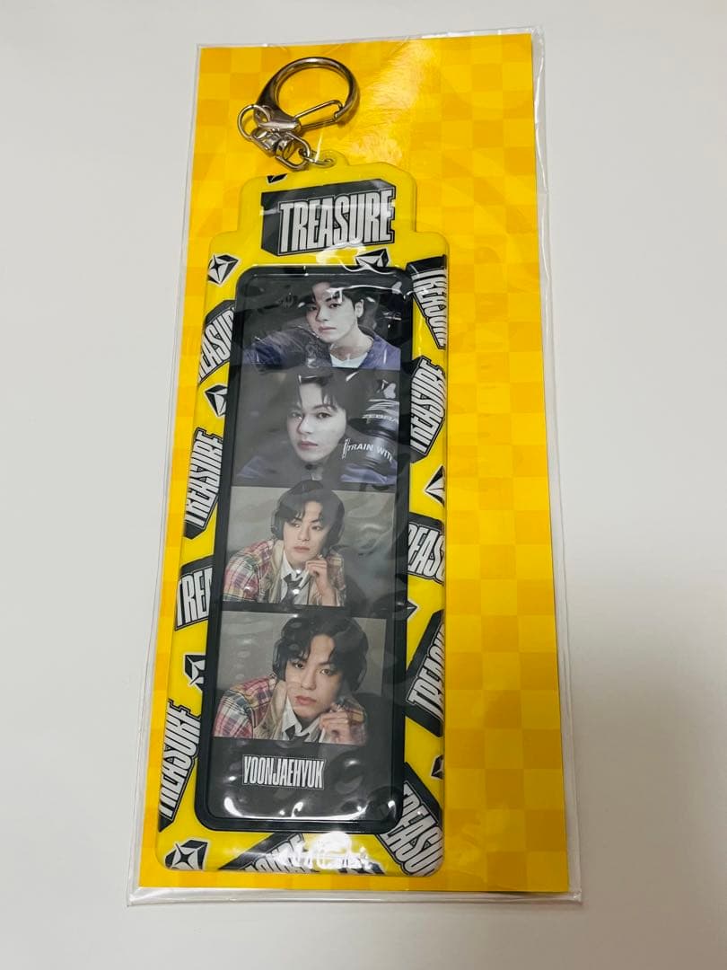 [USED] TREASURE Jaehyuk 4-cut photo key ring key holder official
