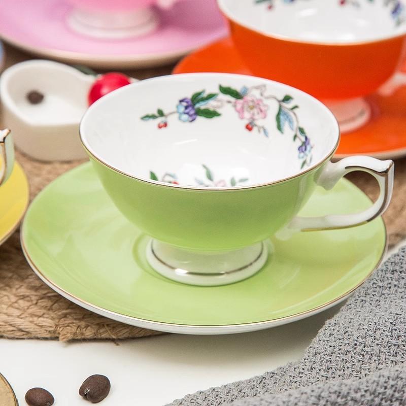 Bone China Kaffeetasse Untertasse Set Keramik Rote Teetasse Untertasse Handbemalt Goldrand Rosa Kaffeetassen Valentinstagsgeschenk