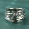 Anillo de Mujer Vintage con Incrustaciones de Circonita Cúbica Blanca Color Cobre Deslumbrante Tallado a Mano Joyería para Uso Diario Fiesta Regalo de Aniversario