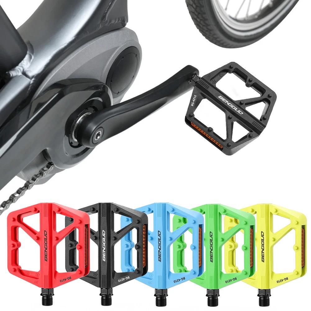 Double DU Bearing Nylon Ultralight Bike Pedals with Reflector Mountain Road Bike Flat Pedals Bicycle Platform Pedals Bike Access