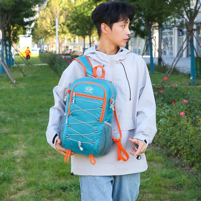 New lightweight folding backpack, scratch-resistant and wear-resistant outdoor leisure large-capacity schoolbag, portable backpack.