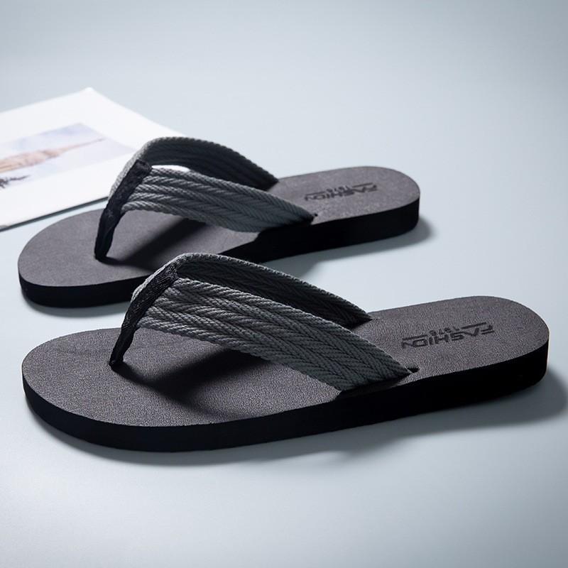 Flip-flops Summer Men's New Flip-flops Non-slip Fashion Outer Wear Sandals Personalized Beach Shoes Hot