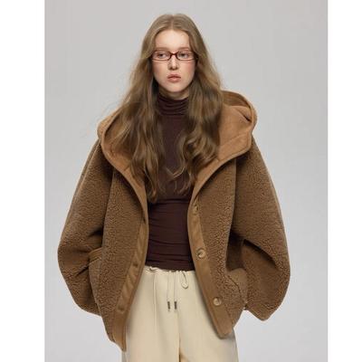 Women's Camel Lambswool Coat, French Style, Hooded, Autumn 2025, Thickened Fur, Velvet-Lined.
