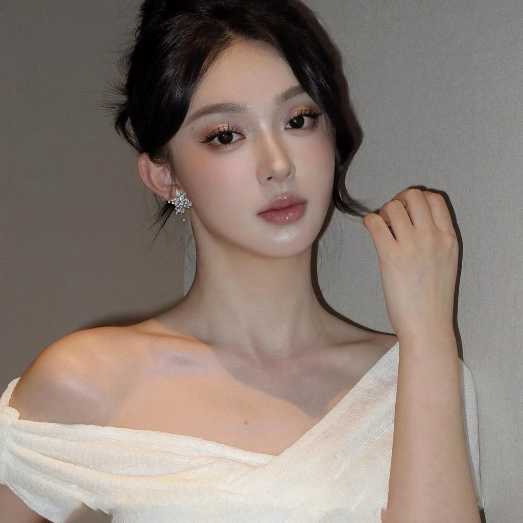 Super Shiny Zircon Star Stud Earrings Cold Wind Personalized Fashion Commuter Earrings Earrings Earrings