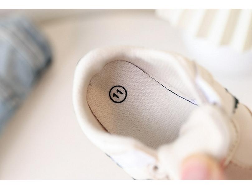 Rutschfeste Lauflernschuhe für Frühling & Herbst: Weiche, atmungsaktive Unisex-Sportschuhe für Kleinkinder (1-12 Monate)