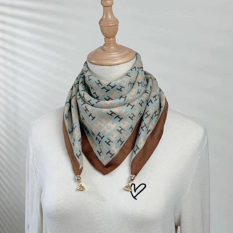 Autumn/Winter Silk Cotton Scarf with Magnetic Buckle - Versatile, High-end Neck Warmer
