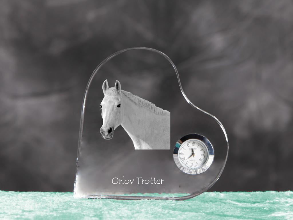 Orlov Trotter – Crystal clock with a picture of a horse, heart-shaped shelf clock | Art-Dog
