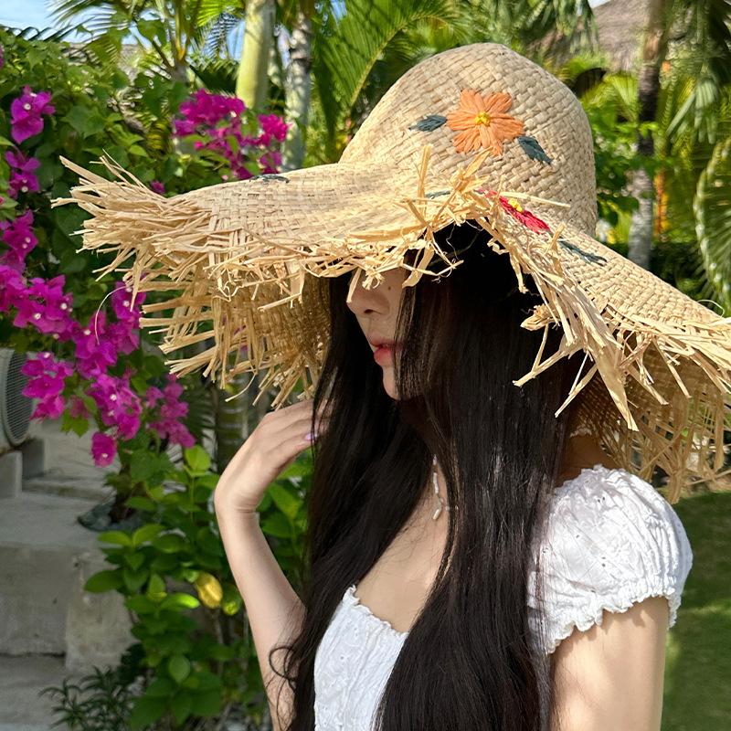 Hollowed-out Raffia Straw Hat for Women, New Seaside Beach Hat, Summer Large Brim Woven Sunshade Hat