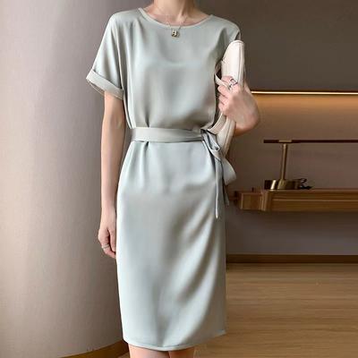 Abito Temperamentale Pesante Drappeggiato Versatile da Donna, Estate Francese di Alta Gamma Lusso Leggero Raso di Acetato Gonna Midi aderente in vita