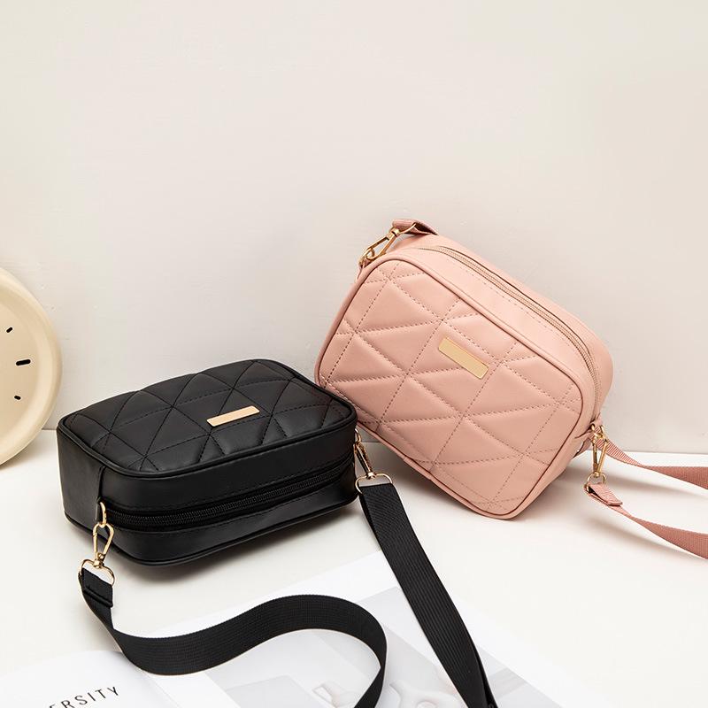 2024 Korean Fashion Camera Shoulder Bag - Stylish, Versatile Roll Design for Ladies