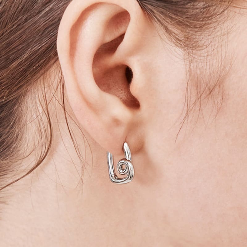 

GEIGER Jewelry Silver Side Heart Two-Line Earrings GISVEE148 white gold