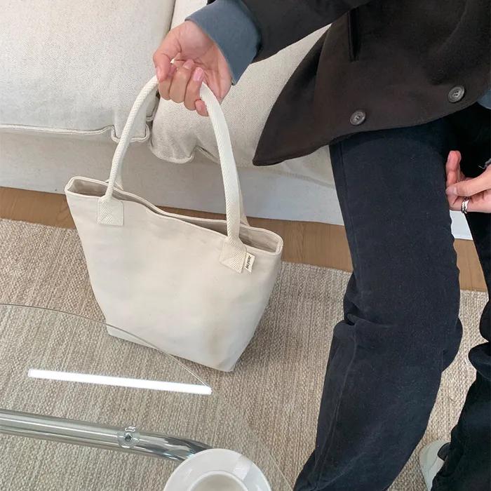 V strap tote bag IVORY