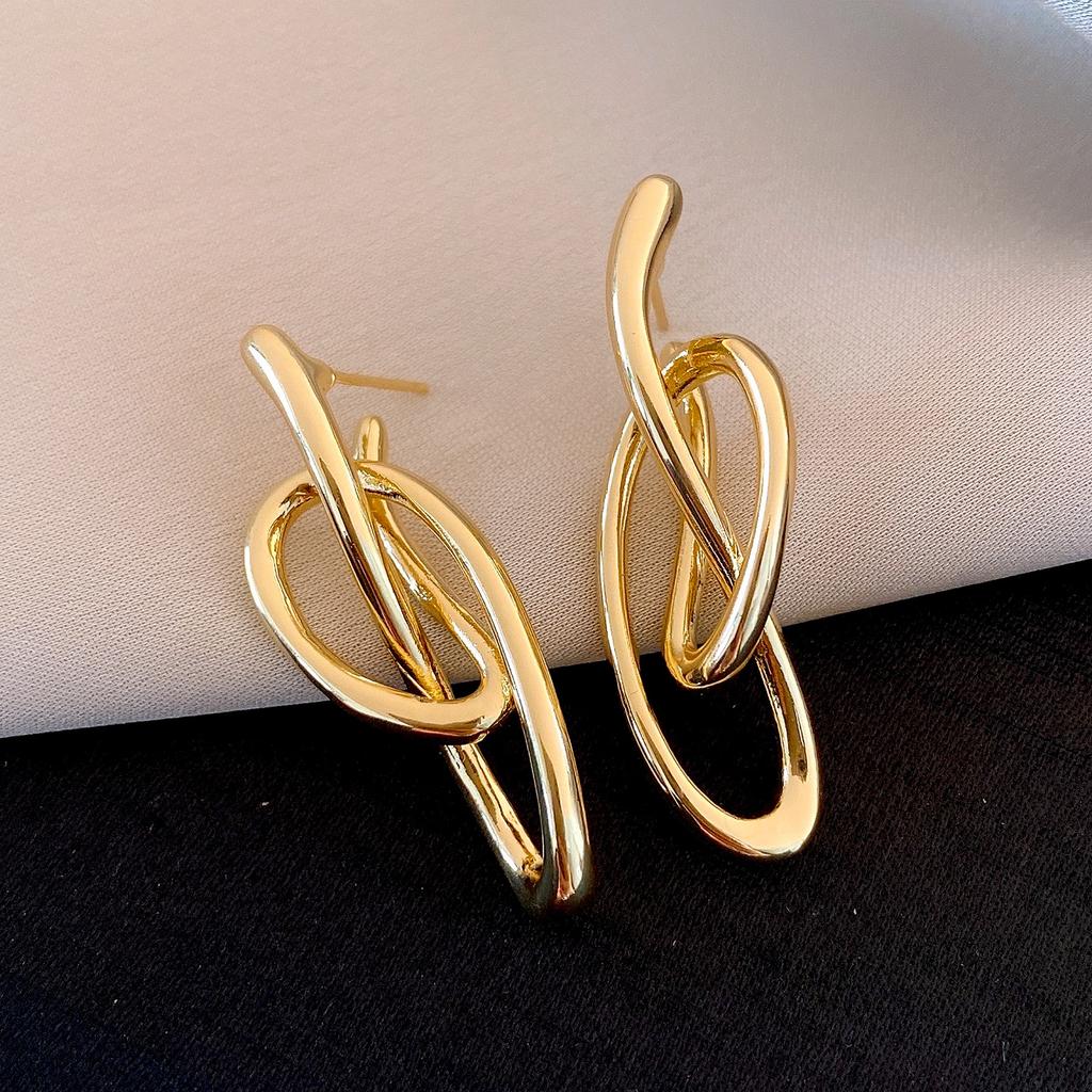 Silver Needle European and American Cold Wind Irregular Winding Earrings Earrings Simple Personalized Earrings Women