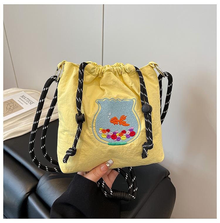 Cute Nylon Messenger Bucket Bag Versatile Dopamine Leisure Bag Travel Storage Bag Cartoon Embroidery Bag