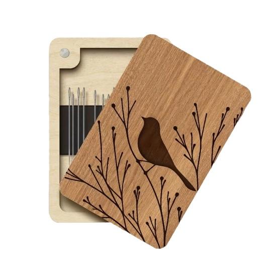 Sewing Needle Storage Box Wooden Magnetic Needle Holder Case with Lid Craft Supplies Storage Organizer Gift for Sewers