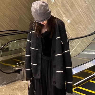 Autumn and Winter New Loose Large Size V-neck Striped Sweater Lazy Style Retro Hong Kong Style Women Wear Casual Coat