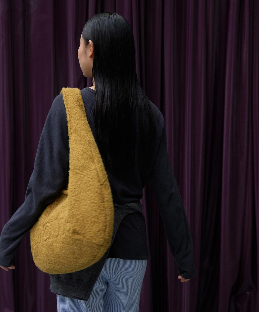 Haveawhale Boucle Pebble Bag (Mu)