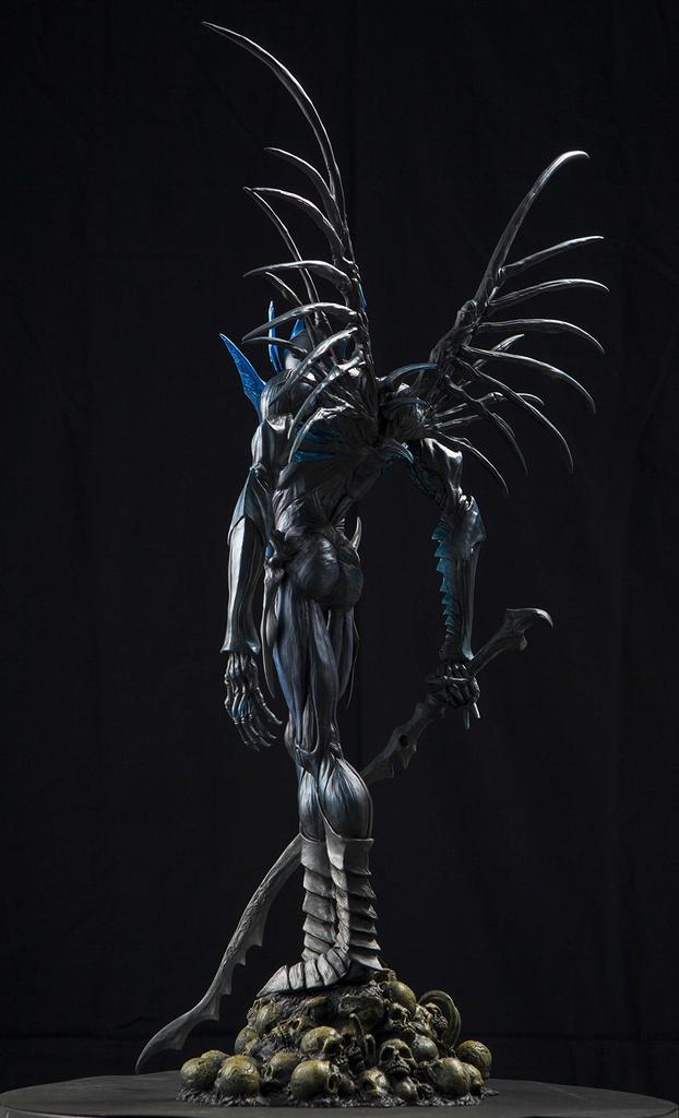 ULTIMATE MODELING COLLECTION FIGURE CHAOS WINGMAN -Chaos Wingman-