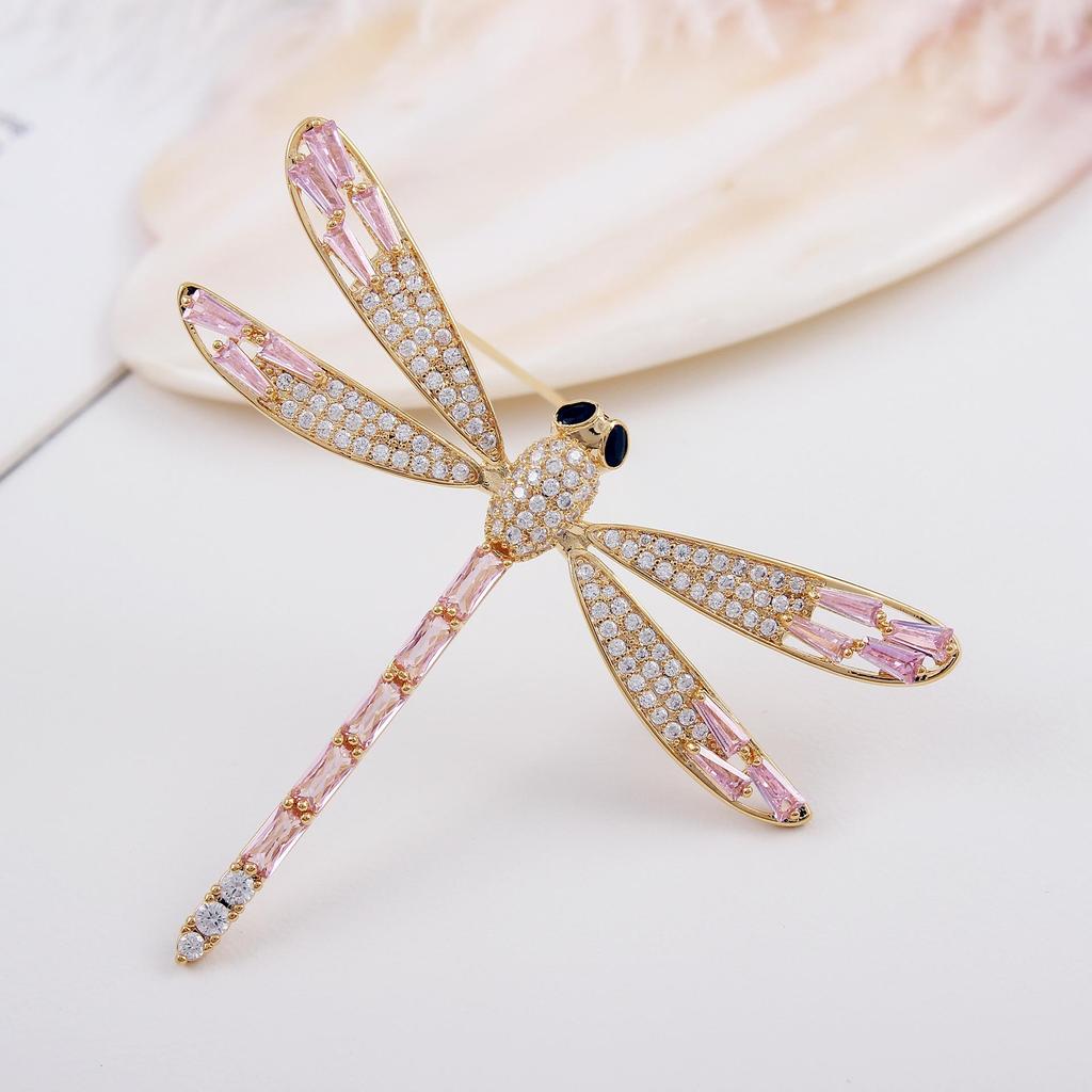 Elegant Dragonfly Brooch for Women - Gold-Plated, Zircon-Studded, Luxurious Accessory.