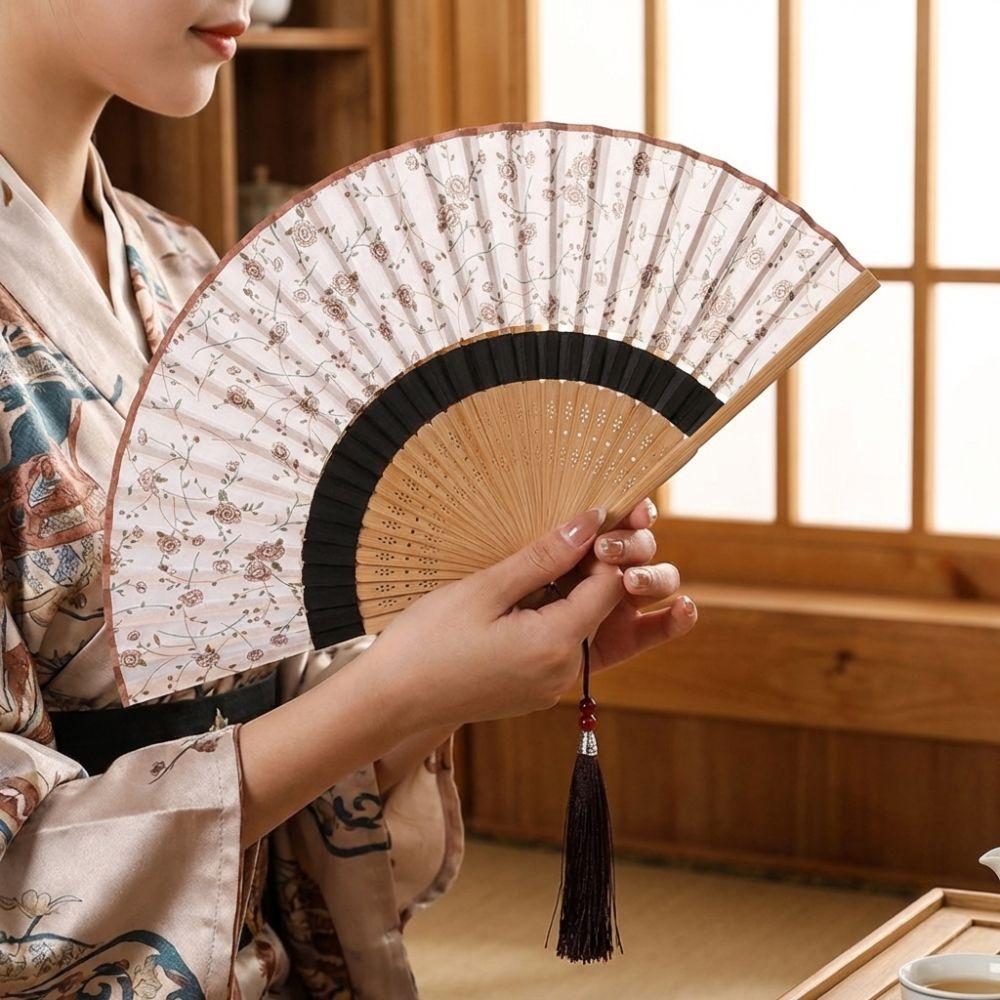 Portable Folding Fan Vintage Bamboo Fan Creative Chinese Style Fan Photo Props