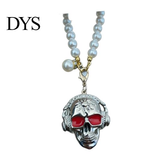 Personalized Alloy Skull Pendant Car Hanging Ornament, Gothic Faux Pearl Chain Auto Rear Spooky Vehicle Accessories View Mirror Charm, Funny Interior
