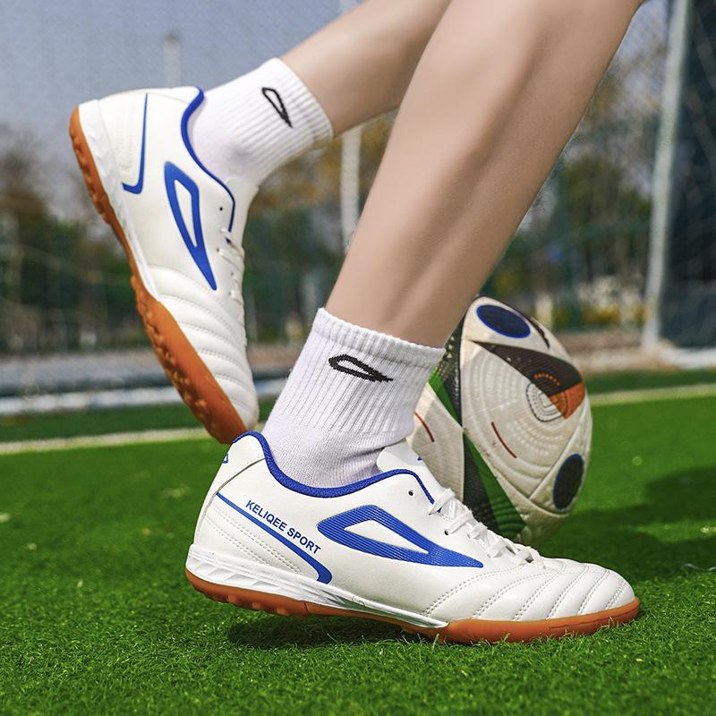 New Low-Top Football Shoes Men'S Non-Slip Broken Nails Youth Training Shoes Wear-Resistant Casual Football Sports Shoes Sneakers