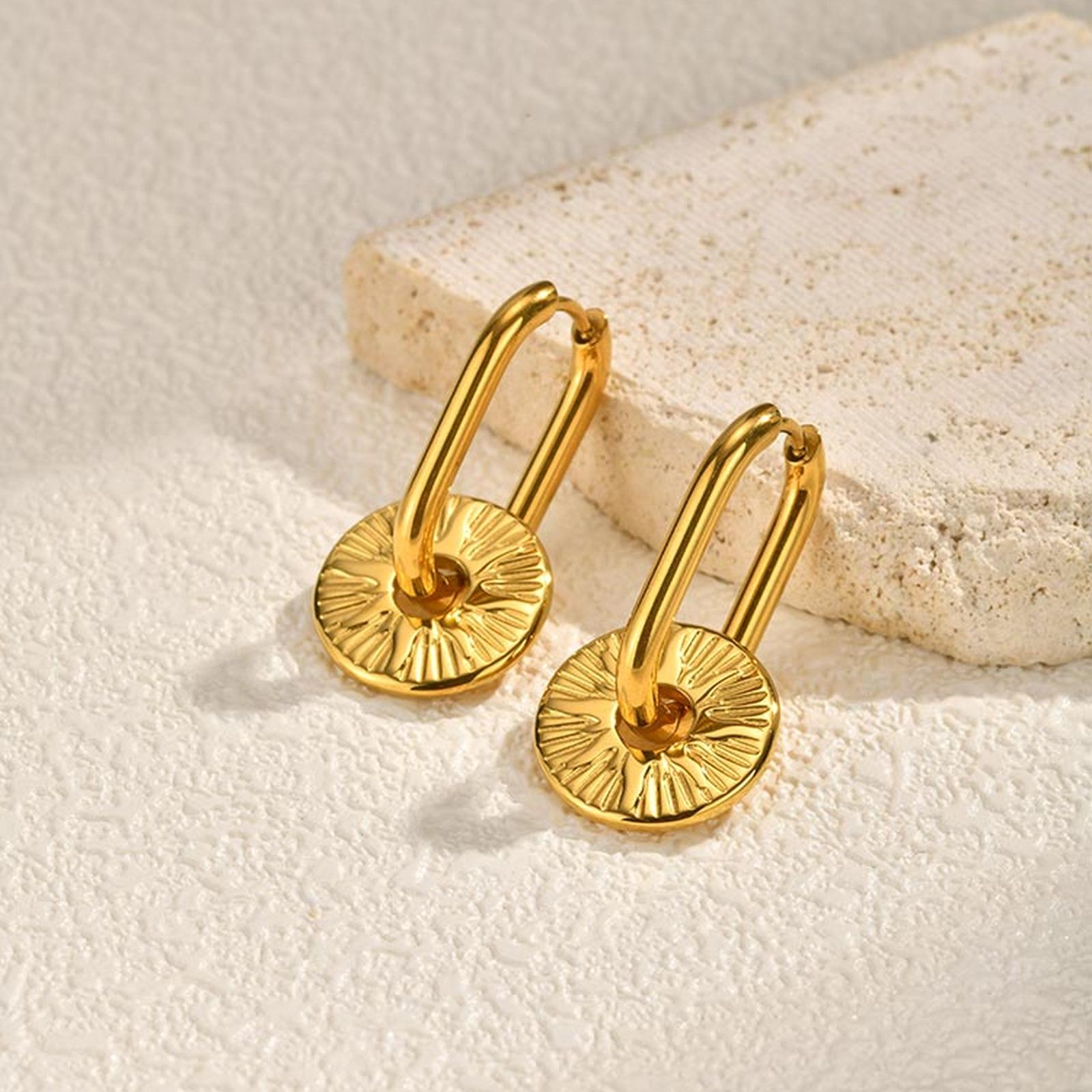 Elegant Zircon Hollow Flower WaterDrop Earrings 18K Gold Plated Stainless Steel Geometric Earrings for Women Fashion Jewelry
