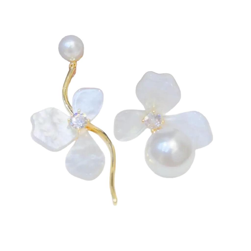 French Summer Style Pearl Flower Earrings - Exquisite, Fashionable, High-End