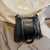 Autumn and winter retro fringed bag women's new casual versatile messenger bag suede bucket bag