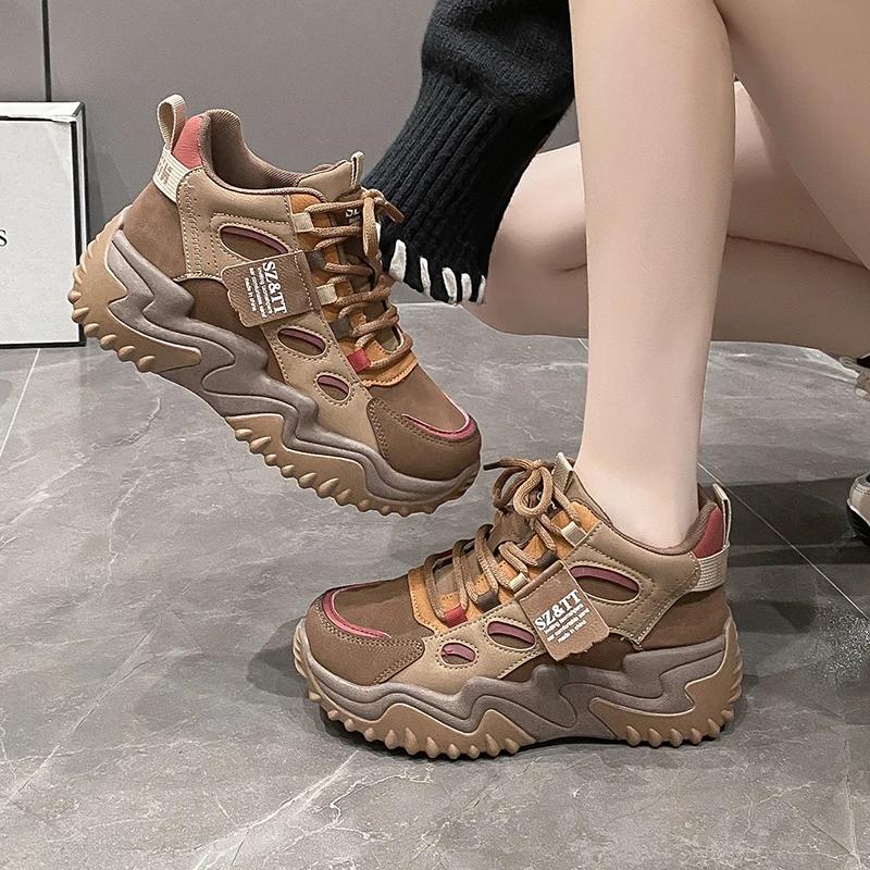 2024 Chaussures pour Dames Hautes Chaussures Vulcanisées pour Femmes Extérieur Chaud Baskets pour Femmes Couleur Mixte Lacets Plateforme Chaussures Décontractées pour Femmes