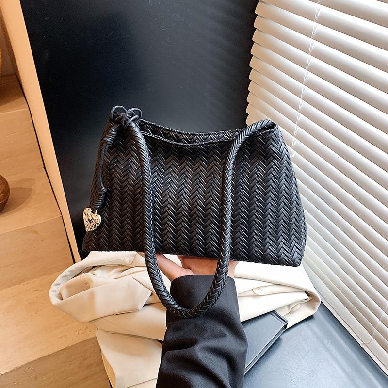 Large-capacity Bag Women's Summer New Niche Design Shoulder Underarm Bag Casual Work Commuter Bag