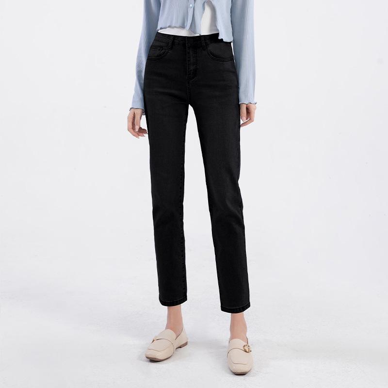Petite Light Blue High Waist Straight Leg Cigarette Jeans for Women - Slimming Eight/Nine Length (Spring/Summer 2024)