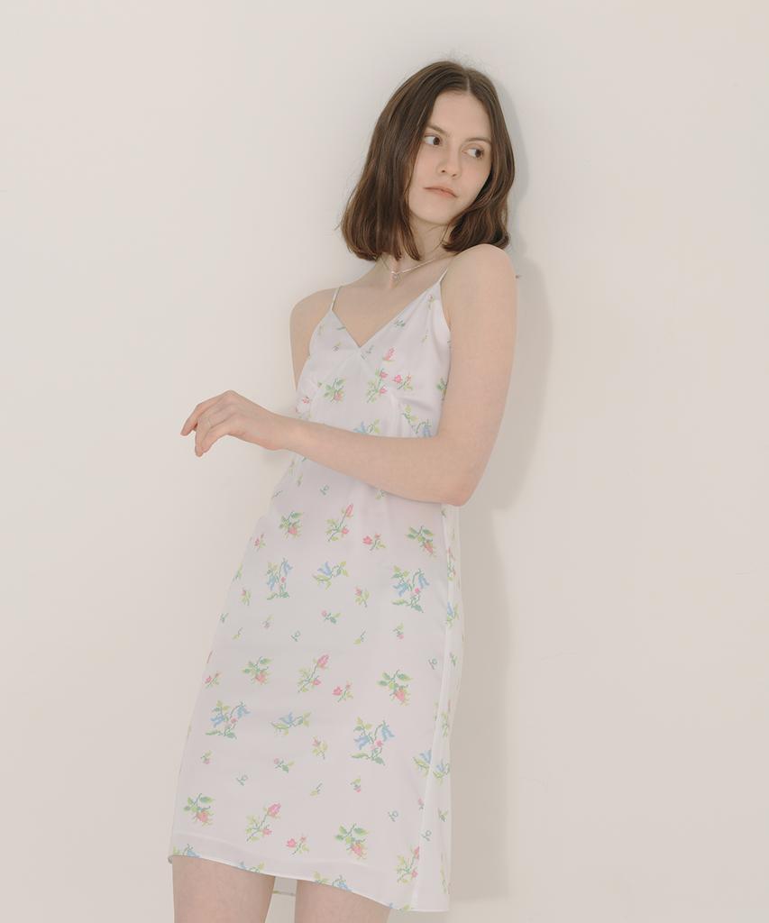 Aiseugadeuneiogongpal Cross-Stitch Floral Print Dress