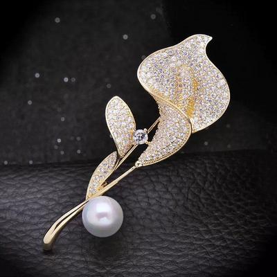 Elegant Calla Lily Brooch - High-End Women's Corsage Pin, Exquisite 2024 Suit Accessory