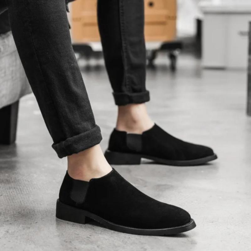 New Men Genuine Suede Leather Casual Shoes Pointed Toe Chelsea Shoes Young Man Street Cool Slip-on Loafer