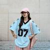 Ny dame størrelse 7 trykket V-hals kort ermet sommer fotballfan uniform, løs avslappet sport dame T-skjorte