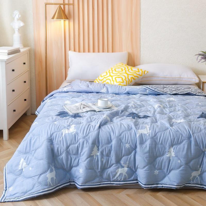 Summer Thin Quilt Comforter Soft Air Conditioning Four-season Quilt/Duvet/Blanket Bed Duvets 150 Single Bed Quilt Bedspreads